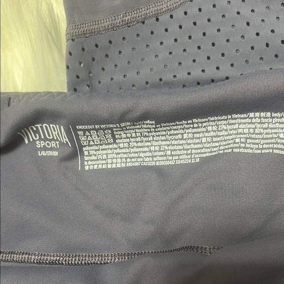 Victoria's Secret Purple Knockout by Victoria’s Secret SPORT Leggings D3 - Picture 3 of 3